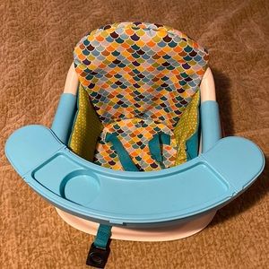 Baby seat, for solid food beginners